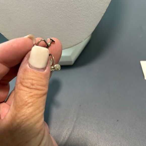 Vintage silver necklace and earring set - Picture 6 of 10